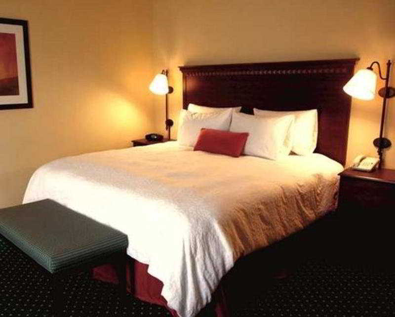 Hampton Inn & Suites Mystic Bilik gambar